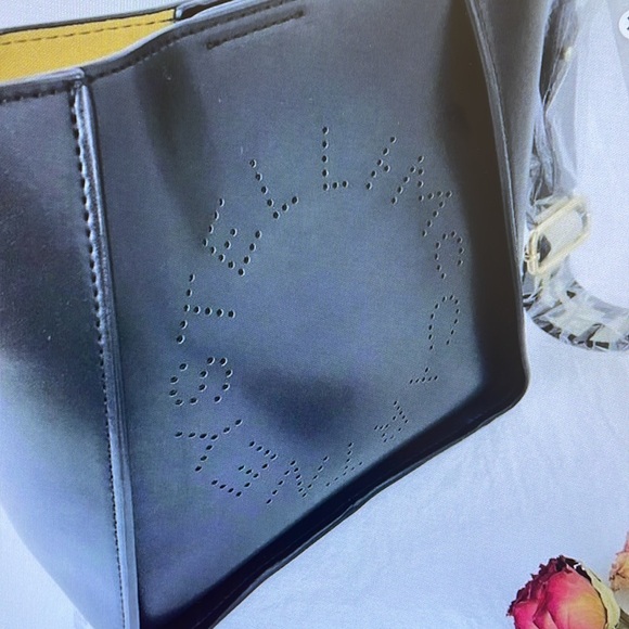 Stella McCartney Logo Crossbody Bag Black - Picture 6 of 11